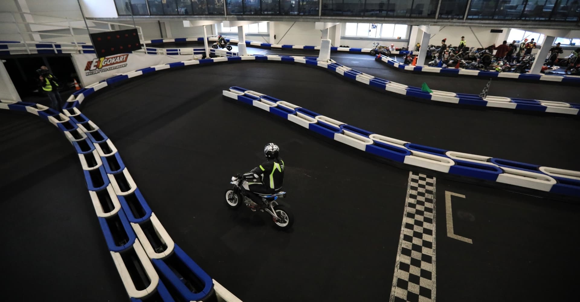 tor supermoto kryty